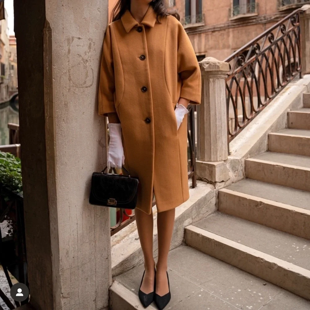 Gaala Paris Bridgette Coat - Picture 2 of 7